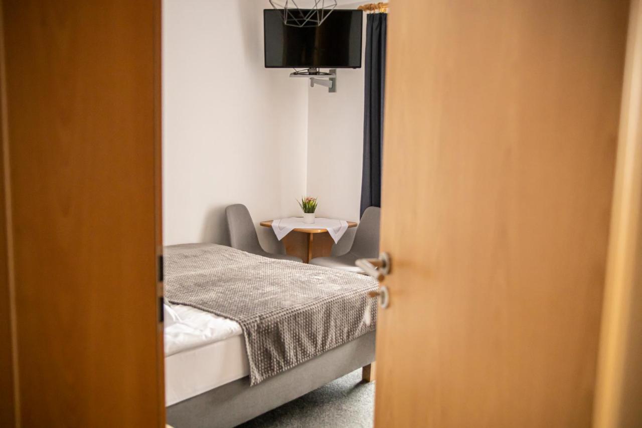 Tatrzanskie Spanie Pokoje Goscinne Poronin Exterior foto